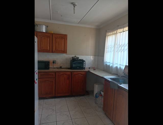 3 BEDROOM HOUSE FOR SALE IN UMLAZI BB